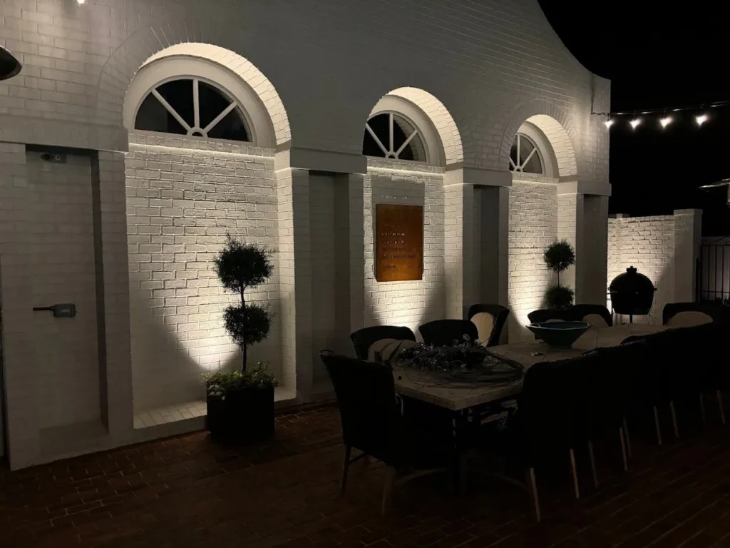 custom landscape lighting